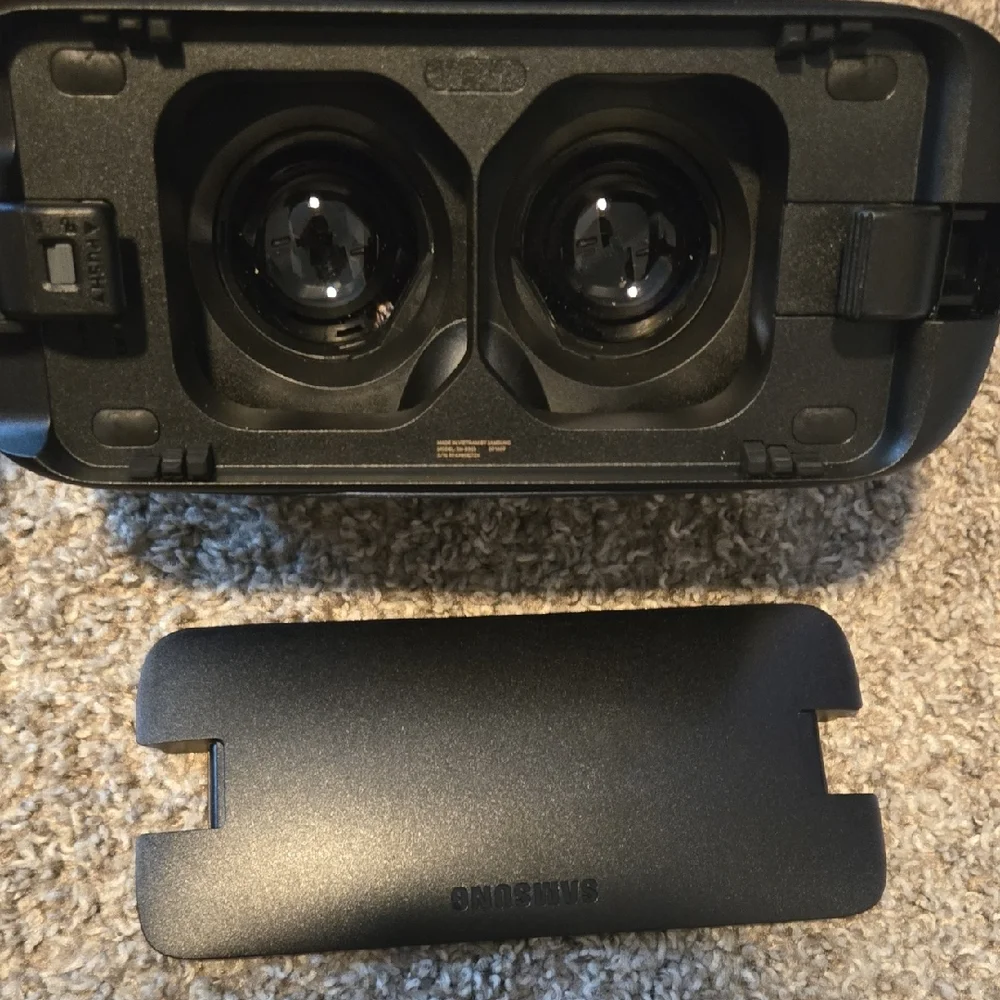 Samsung Gear VR Headset - Black